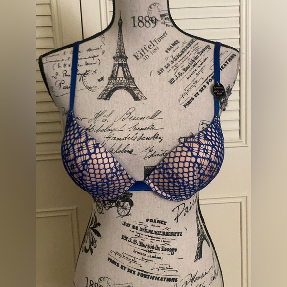 Victoria’s Secret Push Up Bombshell navy blue nude lace 32C - Picture 1 of 13